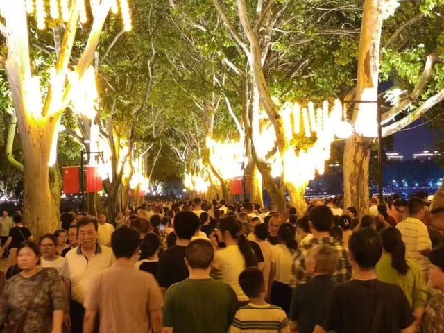 双节文旅 “成绩单” 出炉！庐山上榜全国热门赏秋景区🥳