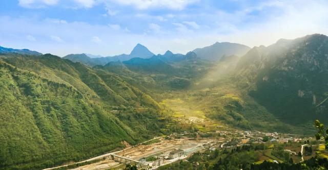 来体验，你没见过的小镇四季！