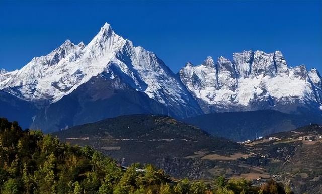 17名登山队员遇难，七年后日记中留下诡异话语：我们错了，救救我