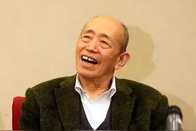 演员朱旭：一生嗜酒如命，对两个残疾儿子有愧疚，88岁遗憾离世图片