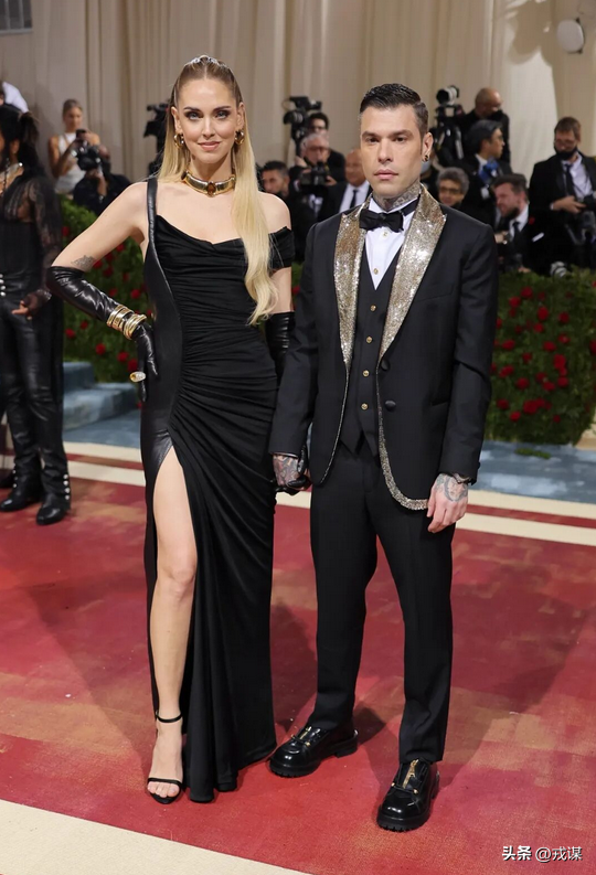 惊爆！顶流网红诈捐800万，从哈佛案例到法庭受审，该同情吗？