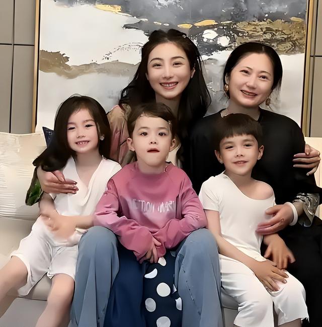 “买英国精子生3娃”的山东女人，7年后现状曝光：如今她后悔不？