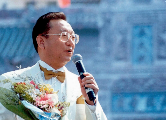 蒋大为身上的标签哪个是真的：被开除军籍、全家移民、骗财骗色