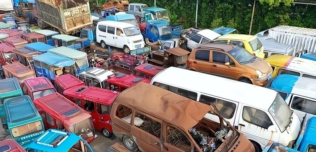 从满街乱窜到销声匿迹，谁杀死了中国县城的“三无神车”？