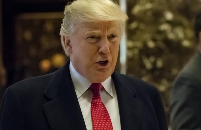 被美国教训后，加拿大通知中国：加税25%！中方转手将订单给了澳大利亚，卡尼摊上事
