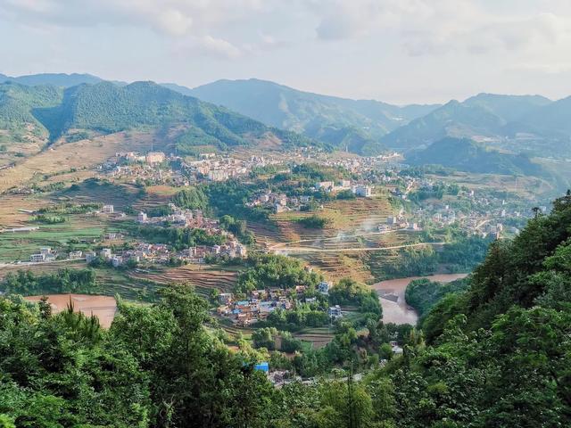 赴云巅之约!12天云南软卧专列抢位啦