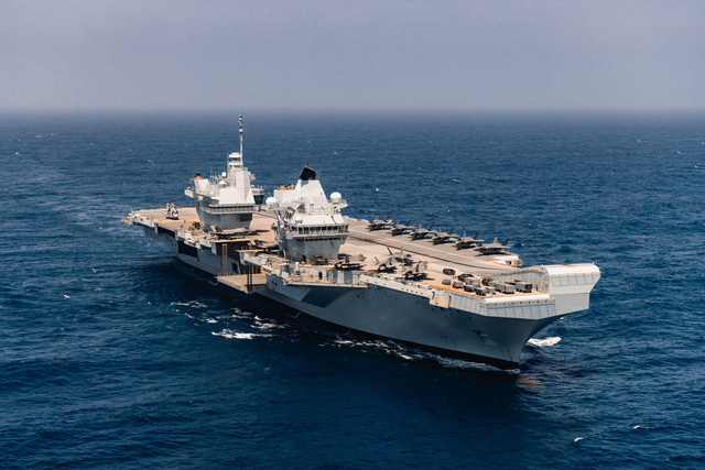 又让张召忠说中了？东拼西凑550亿建的2艘航母，如今彻底成为累赘