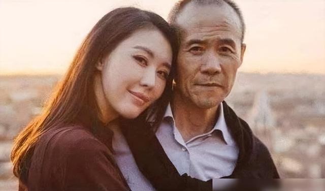 王石田朴珺婚变风波升级	，女方整容前旧照被扒，曾为王石跪式服务