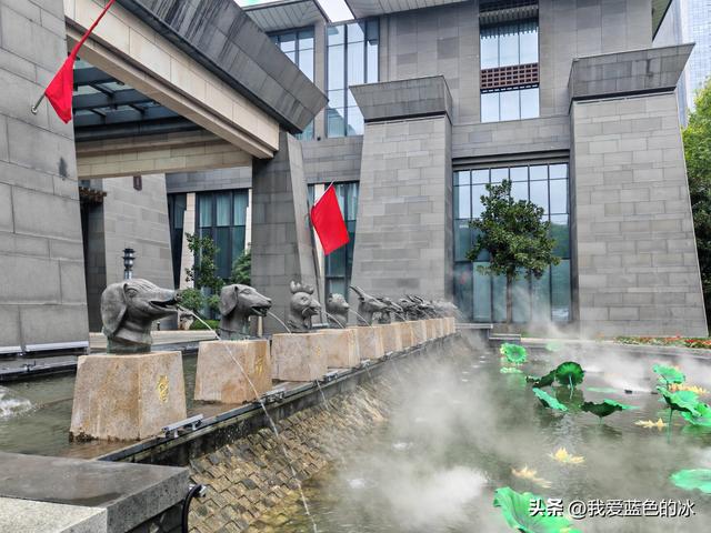 在邯郸住三天，每天餐后在邯郸这家花园式酒店院子里散散步真惬意