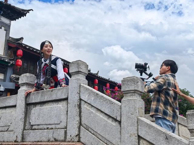 团委在行动！——和和美美 “青”力“青”为