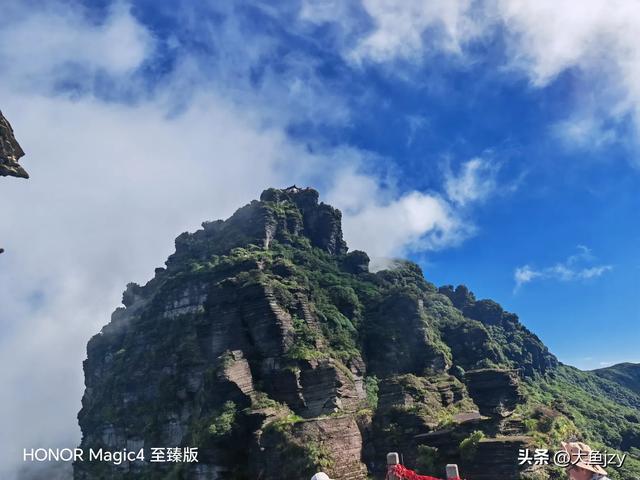 登完泰山又去登梵净山，感觉登山难度不在一个等级