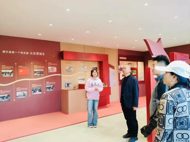 邂逅康乐：诗与远方的五彩画卷