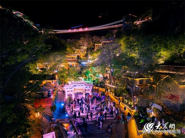 邀您共赴异域山野之约——红叶柿岩夜游4月23日重启，风情季正式启幕