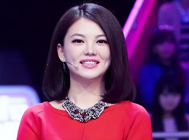 李湘风波再发酵！家境被扒底朝天，父母身份曝光	，原来何炅没说错