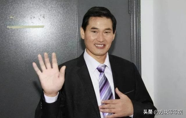 善恶到头终有报，54岁的农民歌手朱之文，如今已走上了新的道路