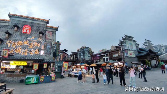 无门票无停车费！湖南这座现代造的“古镇”，比铜官窑古镇更热闹