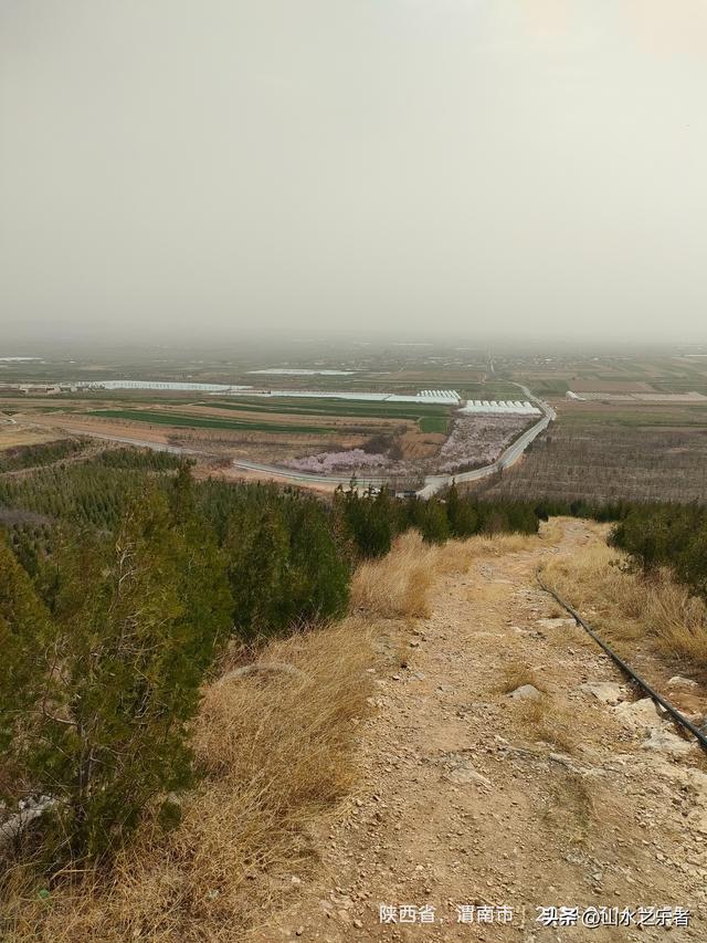 金帜山下唐·景陵