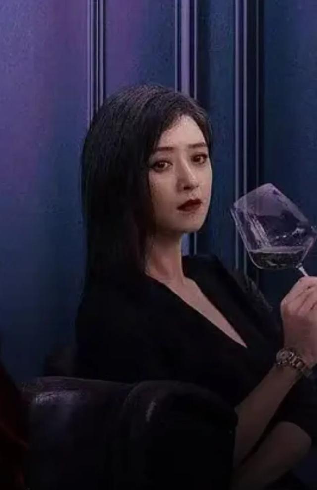 王珞丹 黄宗泽 蒋欣新剧把我看傻了 ！最狠的暗恋，是要命的那种！