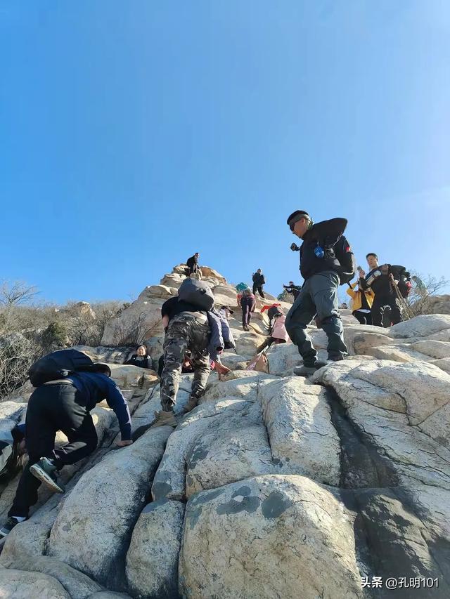 “向野而生,向阳而行”~嵩山野驴背〈都市穿行〉游记