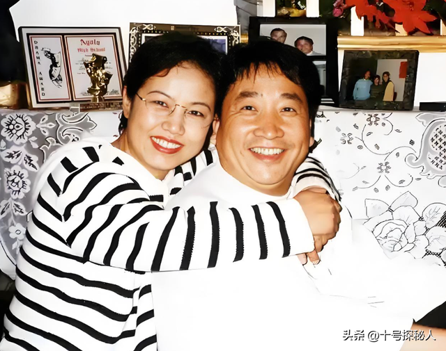 75岁姜昆的遗憾：女儿46岁依旧未婚未孕，继子反倒成了他的骄傲