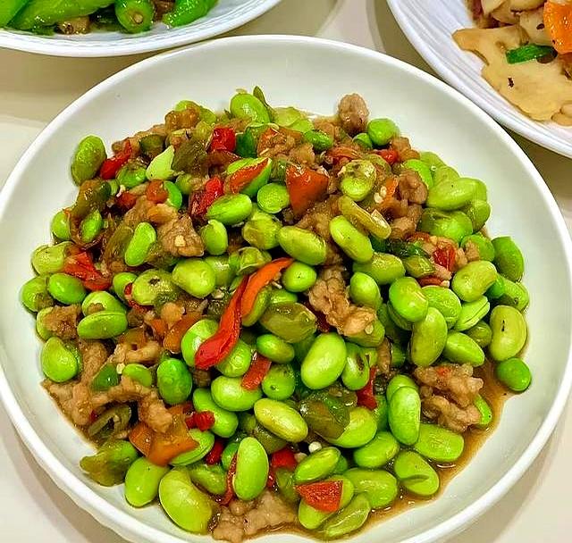 江西男子晒老婆做的晚餐，只有三个菜，网友：个个都是好菜