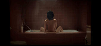 替夫入狱，监狱血战，全港最漂亮的几个女人都救不了她