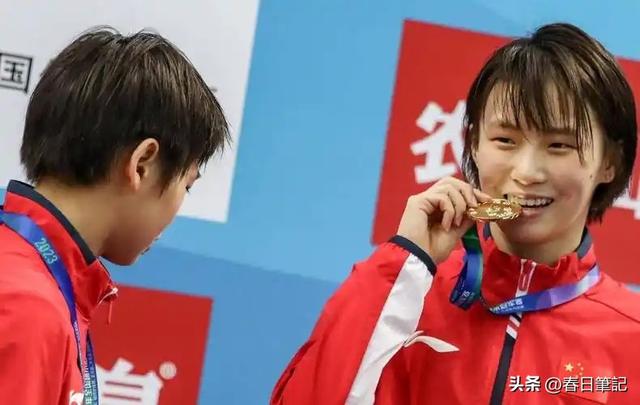 中国跳水队抵达新加坡！全红婵、昌雅妮缺席，陈芋汐称特别兴奋