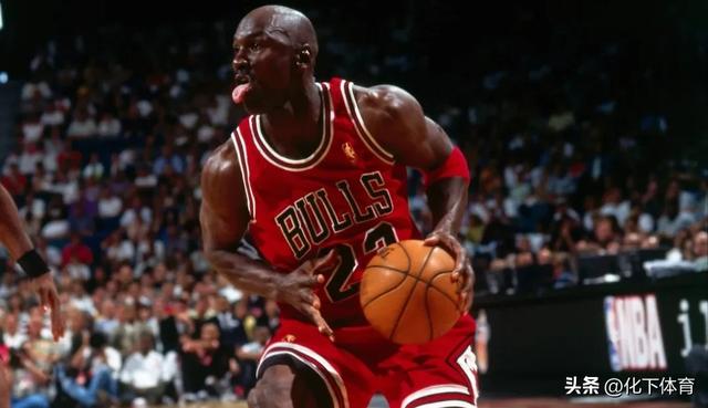 NBA历史上唯一一次,球队替补球员却成为了当年全明星的首发球员