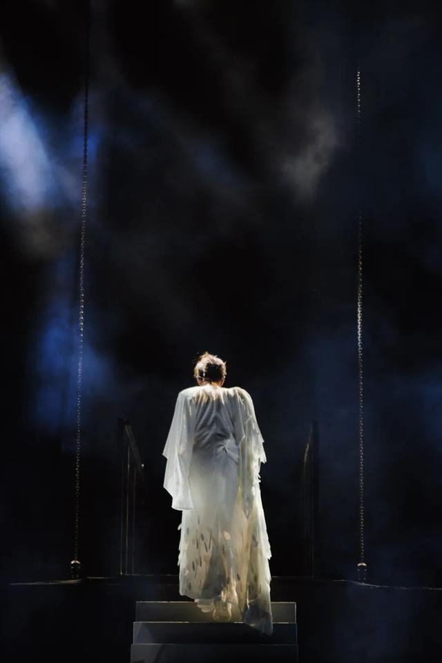 任何时期的她都难以被定义，必须重新认识林忆莲