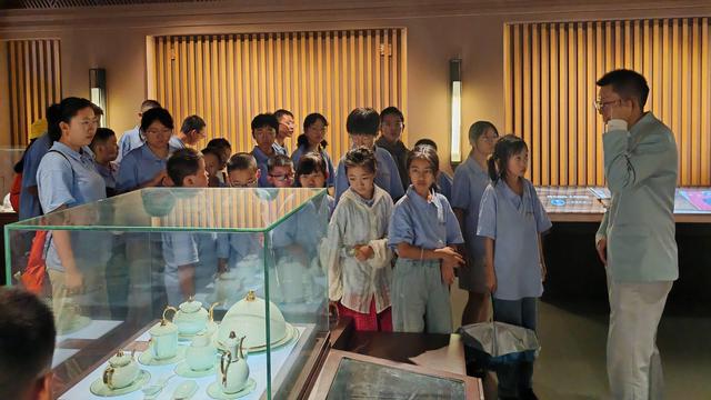 省科技馆“科普引擎蔚蓝寻踪”主题研学活动圆满落幕