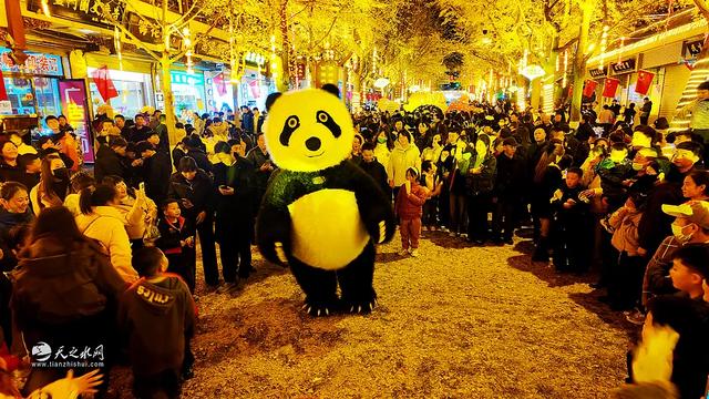 金色长廊映秦州，黄金大道引客来！