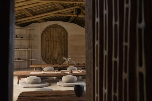 巴厘岛度假村上新！以魔鬼鱼为灵感的竹构建筑漂浮海天之间