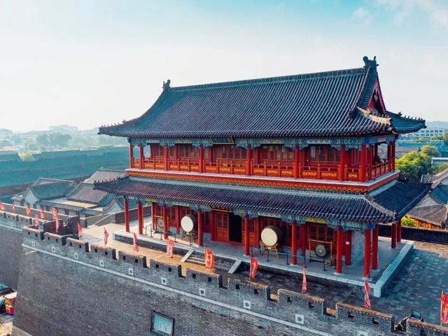 周末出发！跨越山与海之间，寻觅一座城→