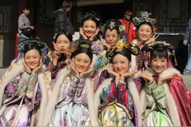 甄嬛传：难怪安陵容初次侍寝时，被吓得发抖，原著是如何描写？图片