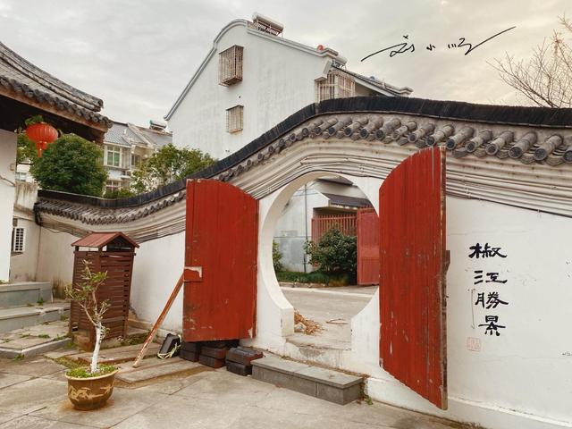 浙江中部这座“散装城市”：区县互不相认，名字还总被游客读错？