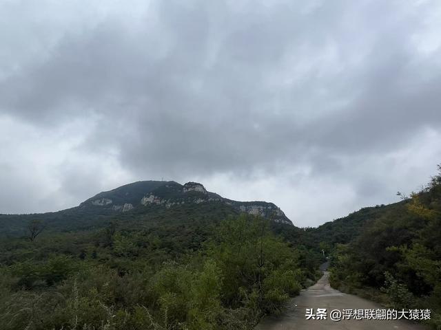 章丘胡山里的圣水灵泉庙，我都找着路线了，却近在咫尺未能抵达