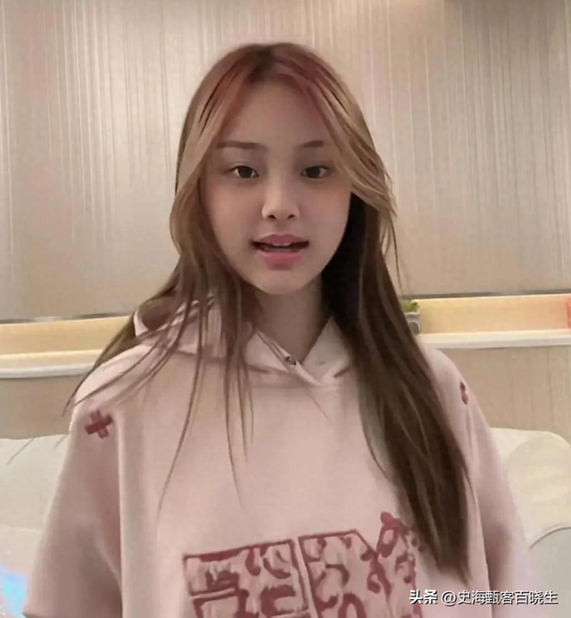 李小璐：年轻时管不住下半身，如今让自己的女儿买了单，她后悔么