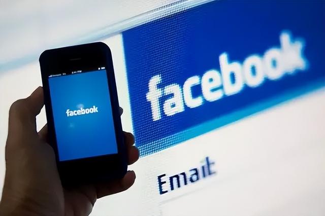 U型曲线下的沉默，两次算法调整后，Facebook的极化为何愈演愈烈