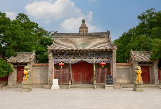 银川地标，海宝塔寺凭千年底蕴圈粉，多民族文化成“吸客密码”