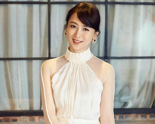 她因拍大尺度电影与父母决裂，如今再不让女儿进娱乐圈