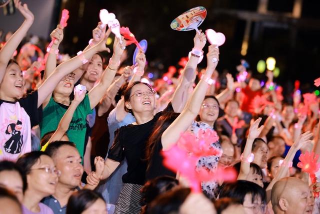 2025新余仙女湖七夕文化旅游节启幕仪式暨“为爱心动—七夕浪漫夜水上情歌会”圆满落幕