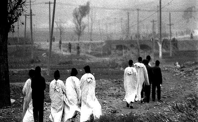 为什么夫妻不能送葬？不是迷信，不是风俗，而是这3个原因