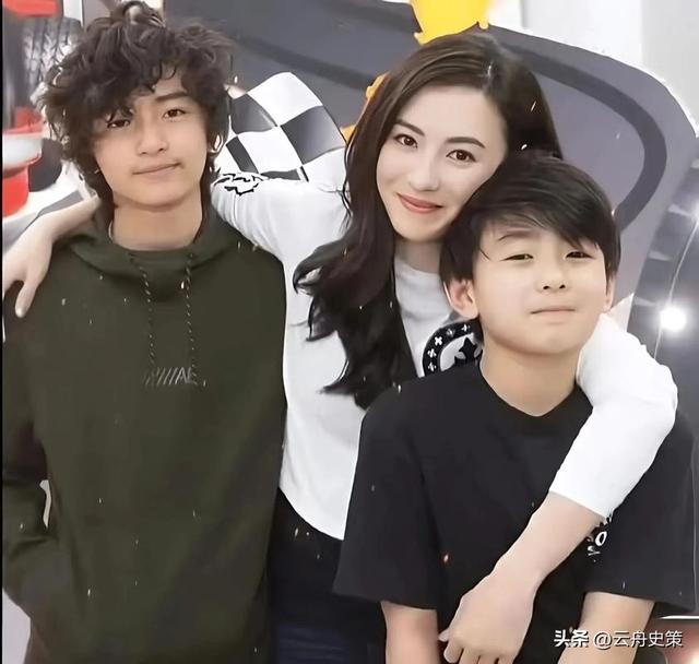 王晶终于坦白！张柏芝婚变主因不是王菲，而是让她3年怀孕5次的人