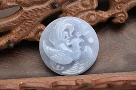 惊愕！一块神秘玉佩揭开亲子之谜，竟揭示出女儿并非亲生！图片