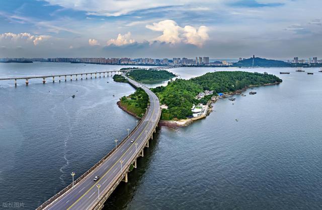 去广西过冬避寒，选北海还是防城港？实话实说两座城市的差距不小