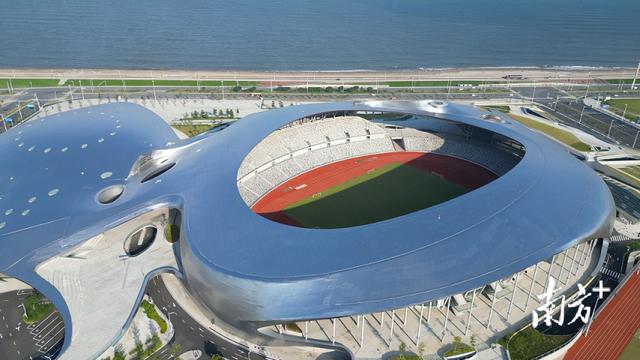 南方观察 | “冲浪”赛何以燃动这座城？“乘风破浪”原来刻入DNA