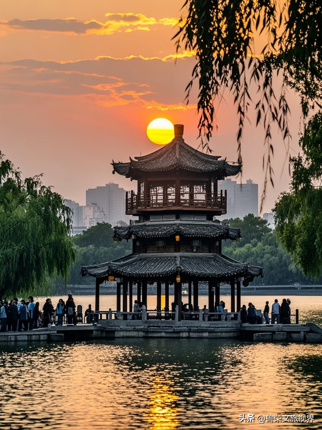 泉城漫记：在时光的褶皱里，打捞济南的清与静
