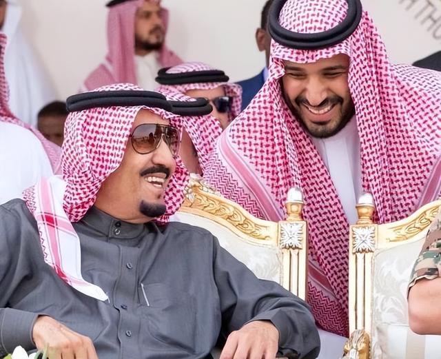 填补海基核空白！朝鲜核潜艇亮相，三位一体威慑成型