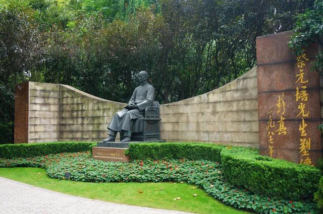 陪伴上海人70多年的“老友”要闭关升级了！这段历史头回听说？未来长啥样提前看！