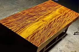 真相了！金丝楠木真的是金色的！网友炸锅：不识货的以为是塑料图片